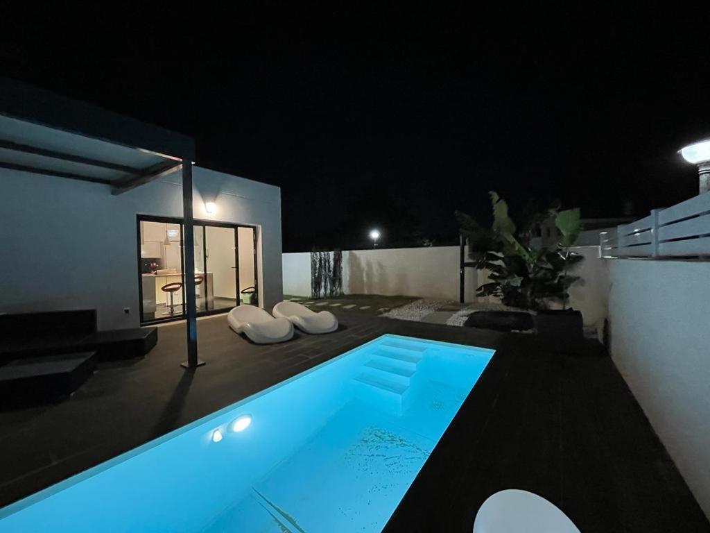 Villa Anyway Conil Un Lujo Frente Al Mar Конил-де-ла-Фронтера Екстериор снимка