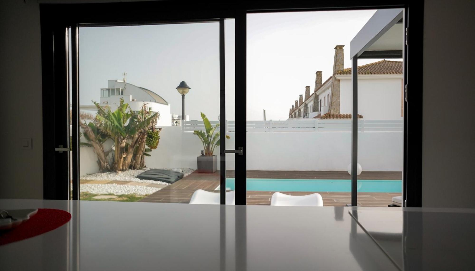 Villa Anyway Conil Un Lujo Frente Al Mar Конил-де-ла-Фронтера Екстериор снимка